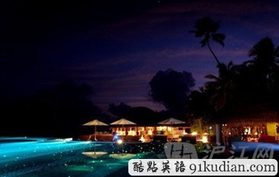 環(huán)球之旅:美到令人尖叫的十大奢華游泳池