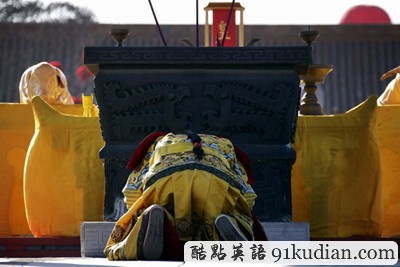 環(huán)球之旅:北京地壇廟會熱鬧非凡