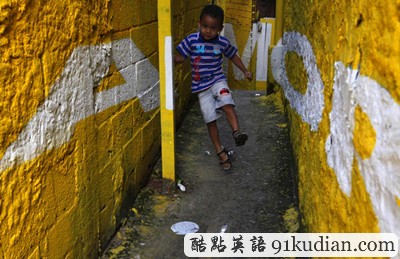 大千世界:巴西圣保羅點亮小巷