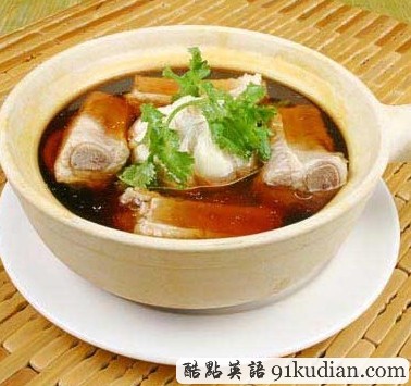 環(huán)球之旅:一同享用東南亞美味肉骨茶