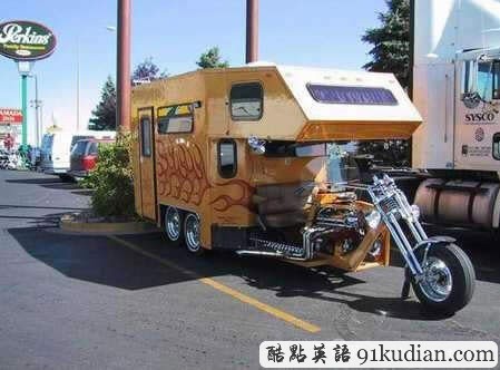 大千世界:15款超級(jí)拉風(fēng)的旅行拖車