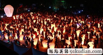 大千世界:中華民俗之天溪天燈節(jié)