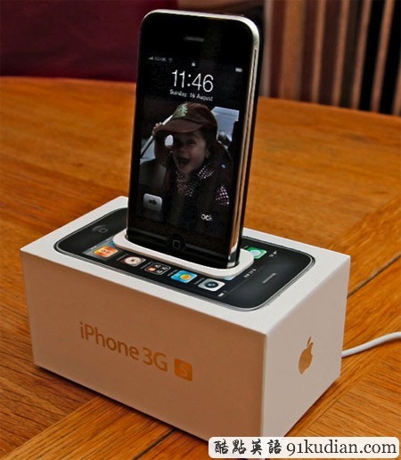 大千世界:14款風(fēng)格迥異的iPhone支架