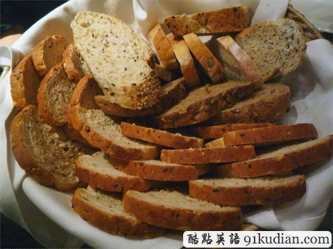 趣味英語起源論第7期:Toast敬酒